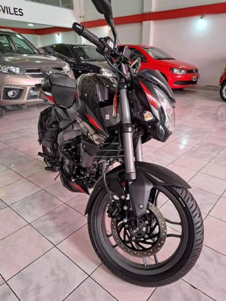 Bajaj Rouser Usada en Córdoba Financiado