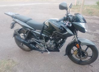 Bajaj Rouser Usada en Mendoza