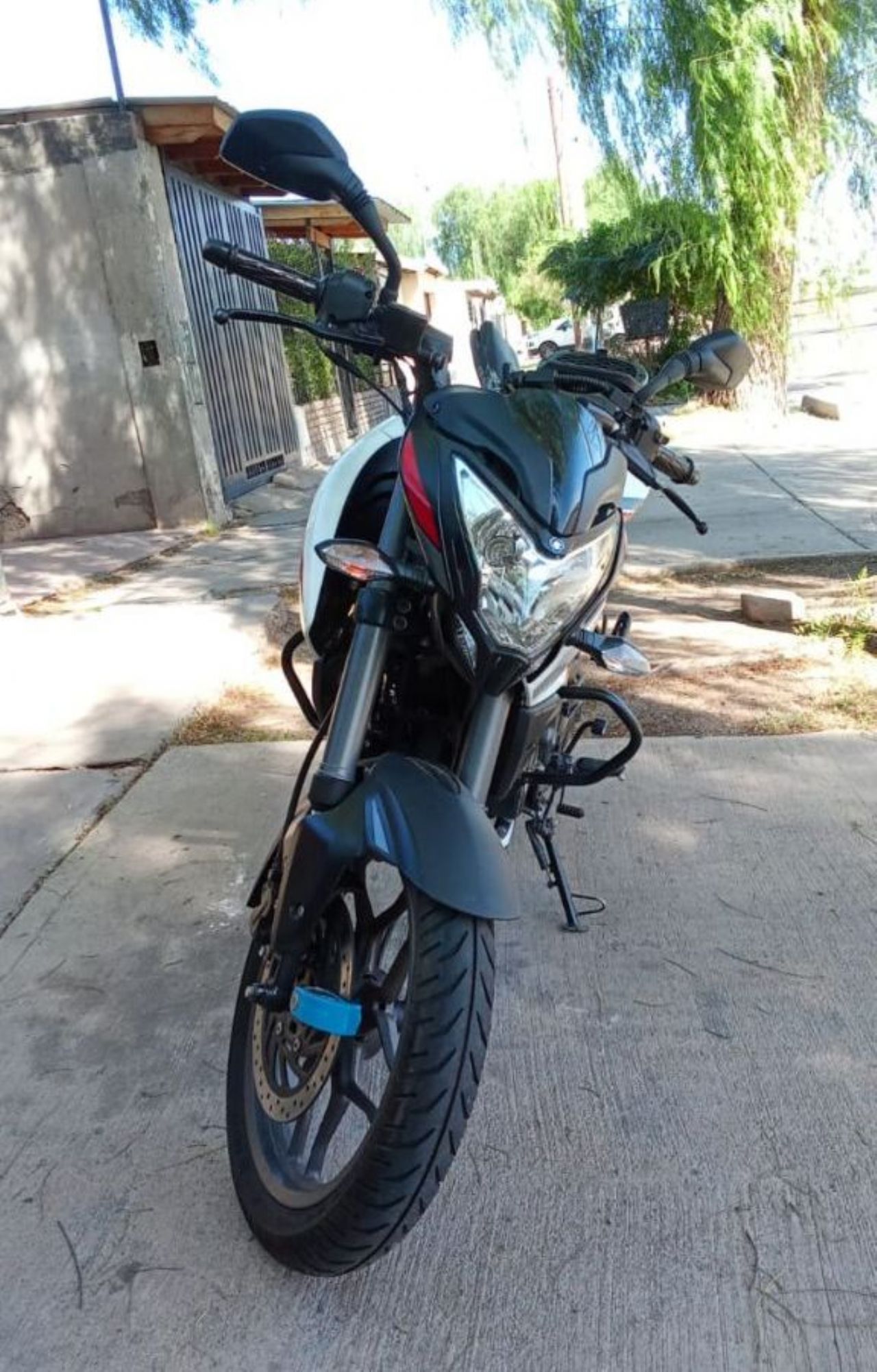 Bajaj Rouser Usada en Mendoza, deRuedas