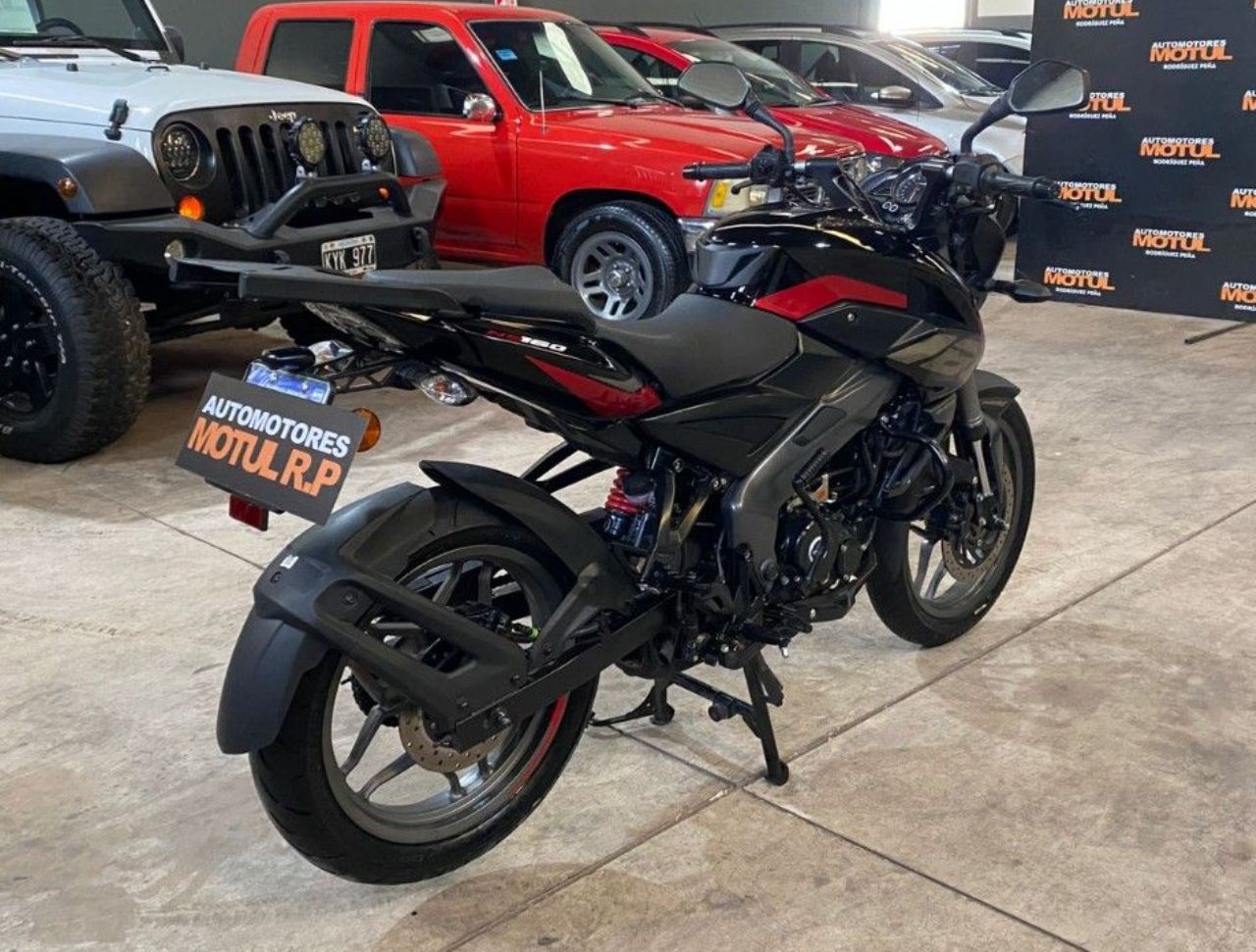 Bajaj Rouser Usada en Mendoza, deRuedas