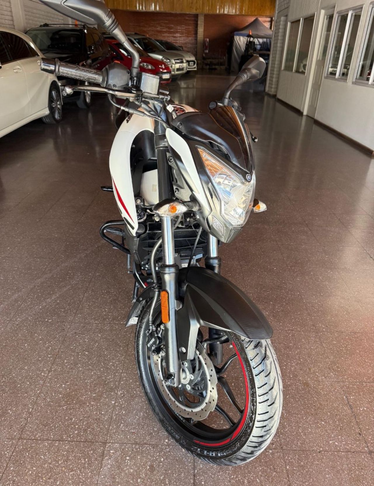 Bajaj Rouser Usada en Mendoza, deRuedas