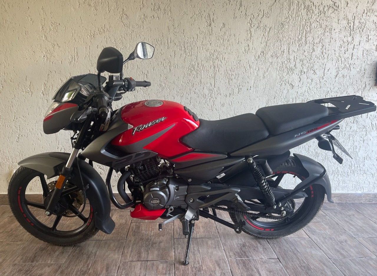 Bajaj Rouser Usada en Mendoza, deRuedas