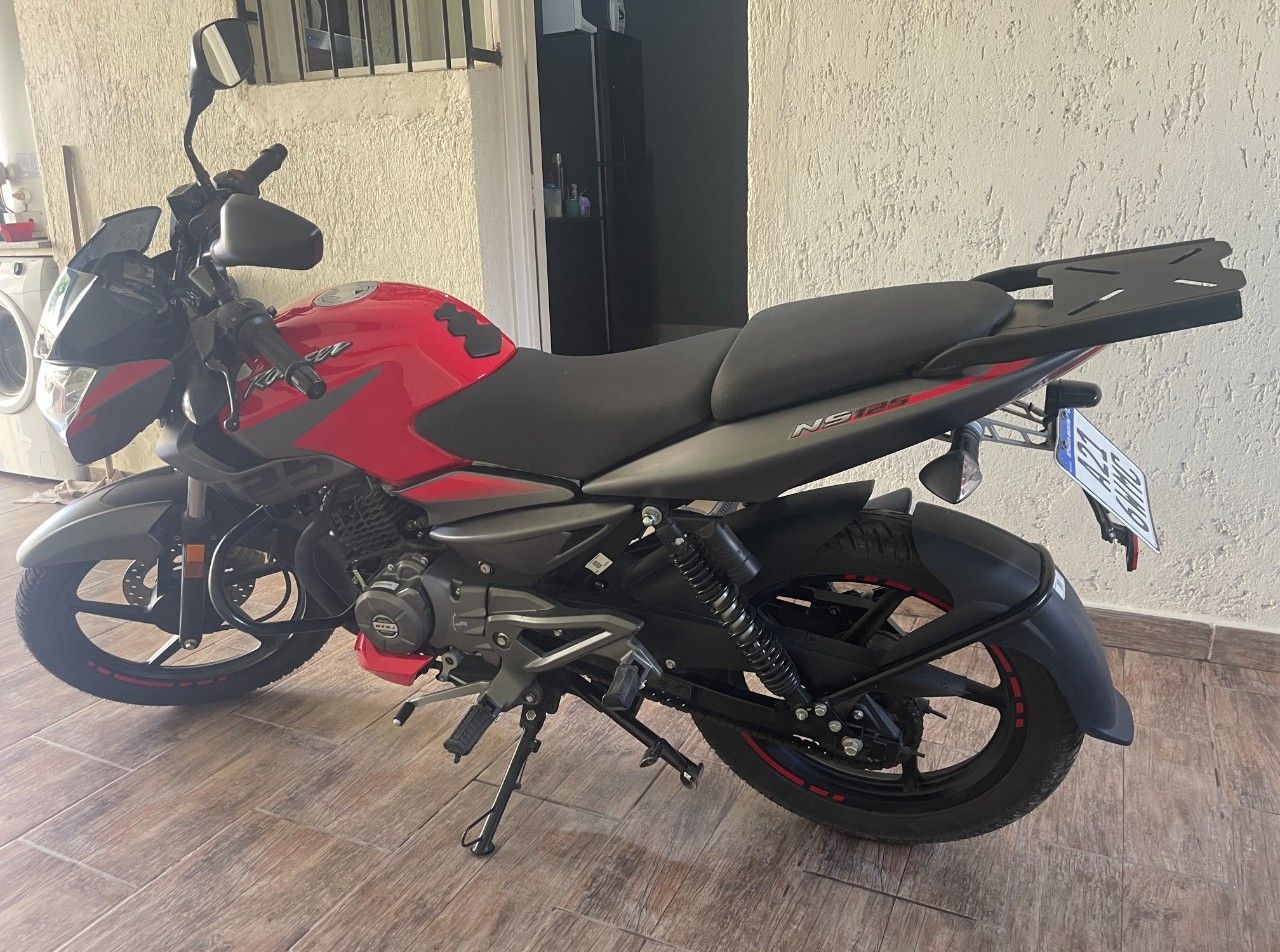 Bajaj Rouser Usada en Mendoza, deRuedas