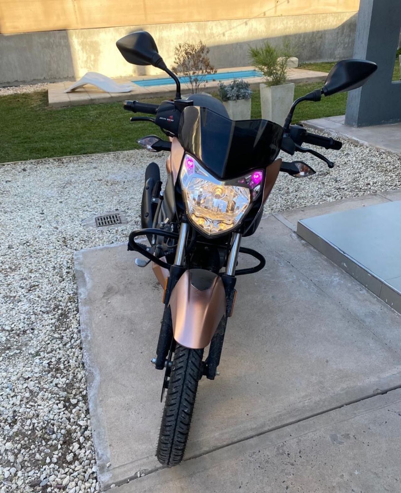 Bajaj Rouser Usada en Mendoza, deRuedas