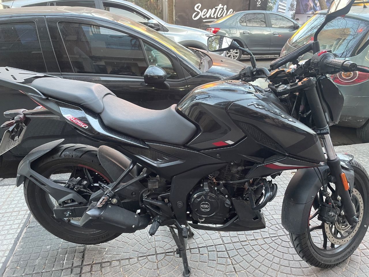Bajaj Rouser Usada en Buenos Aires, deRuedas