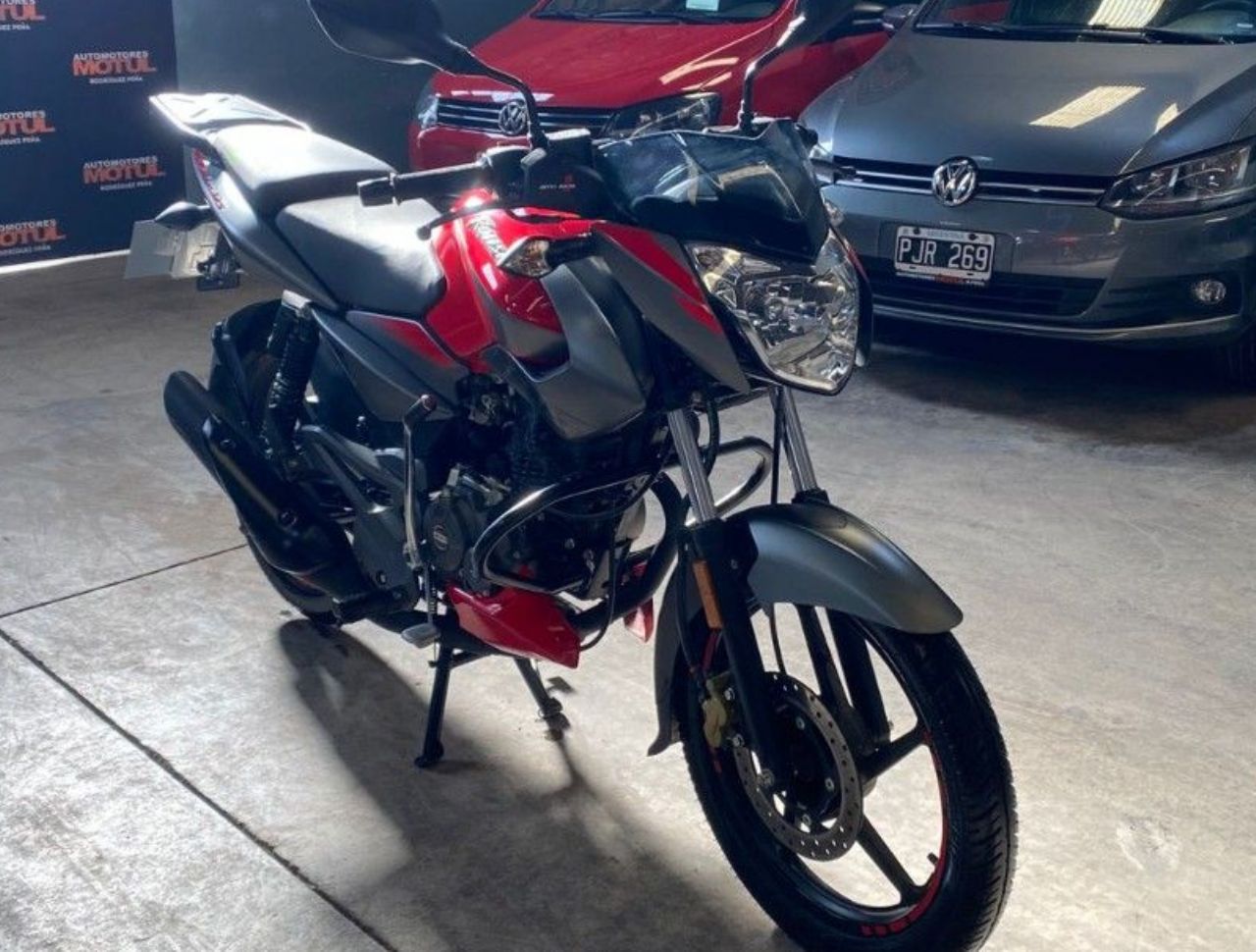 Bajaj Rouser Usada en Mendoza, deRuedas
