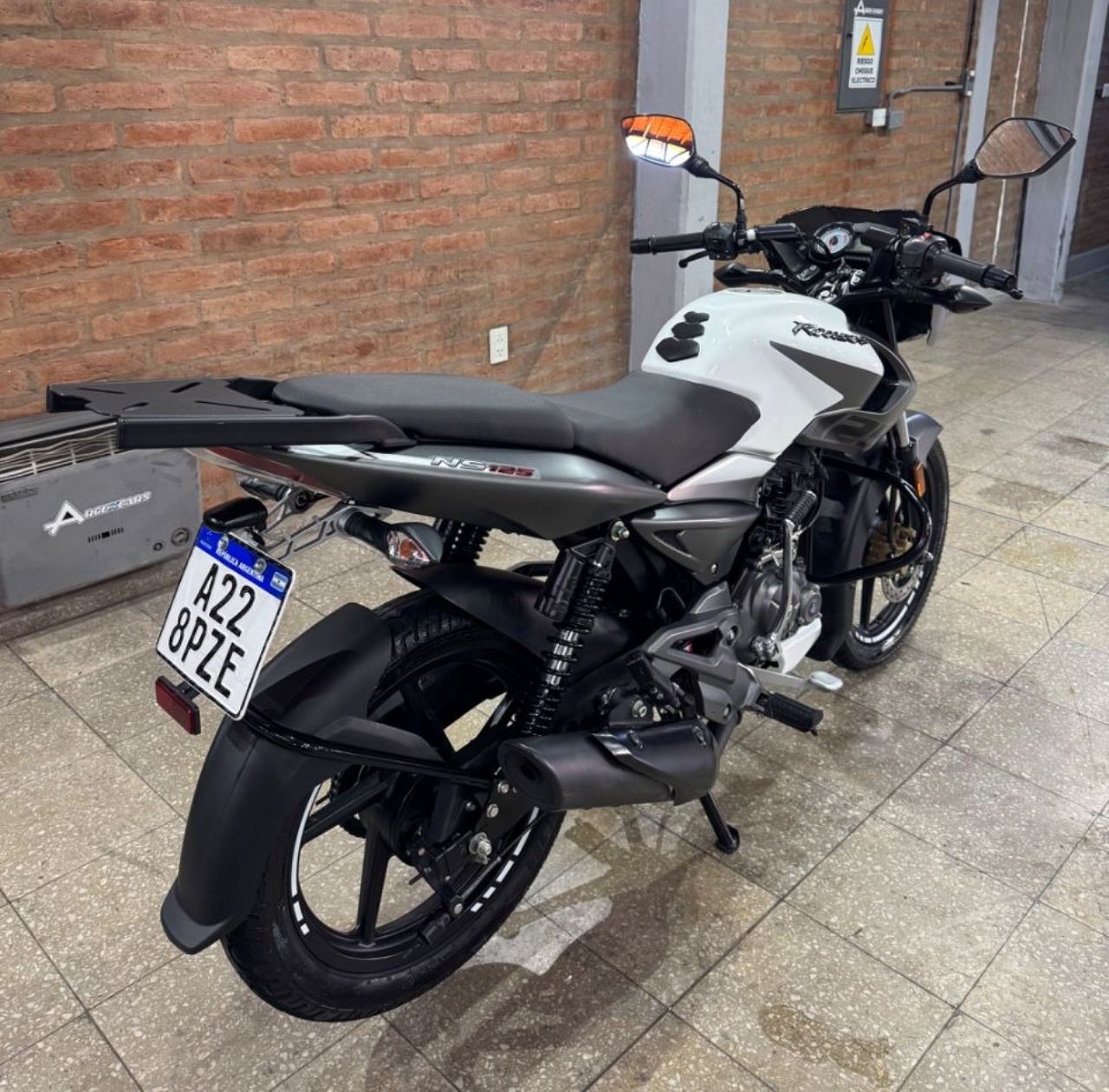 Bajaj Rouser Usada en San Juan, deRuedas