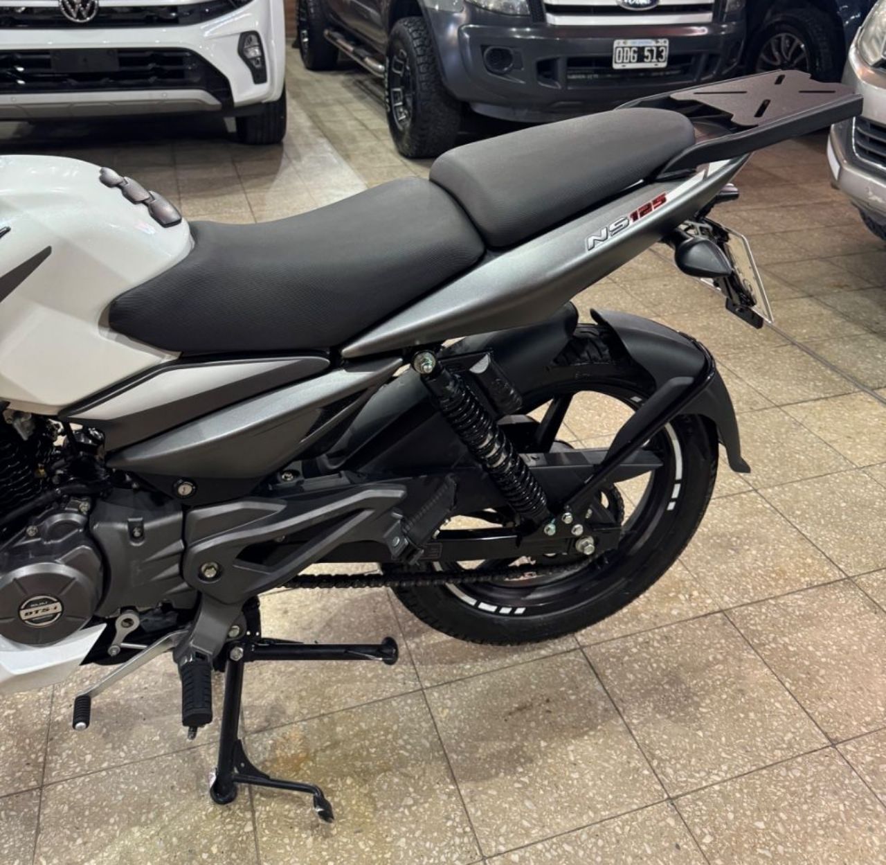 Bajaj Rouser Usada en San Juan, deRuedas