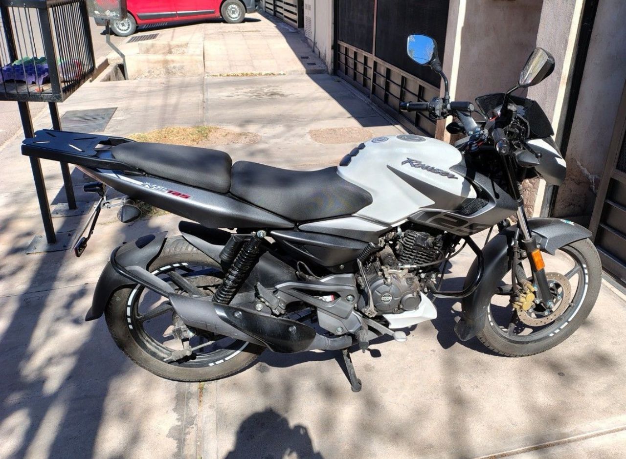 Bajaj Rouser Usada en Mendoza, deRuedas