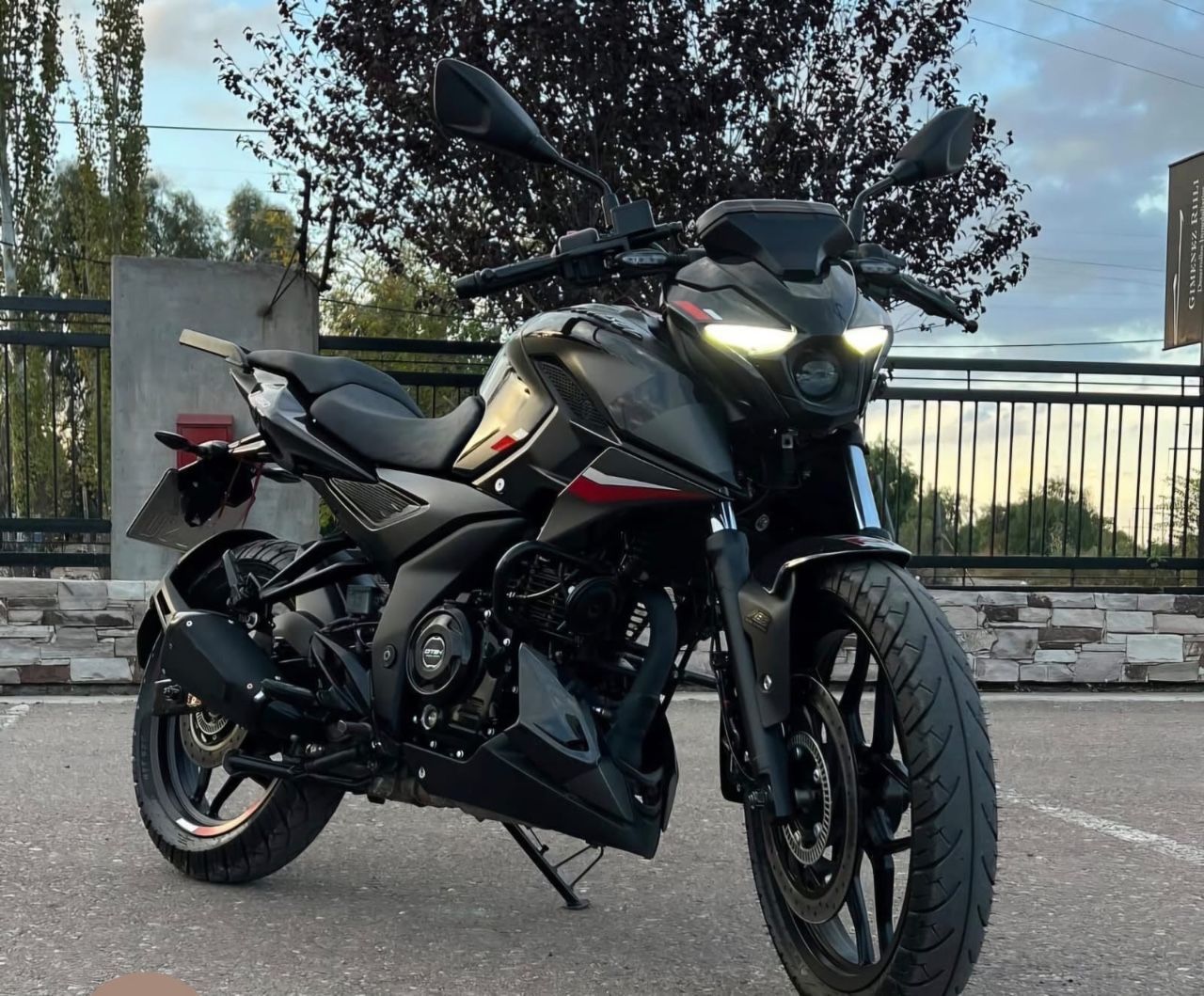 Bajaj Rouser Usada Financiado en Mendoza, deRuedas
