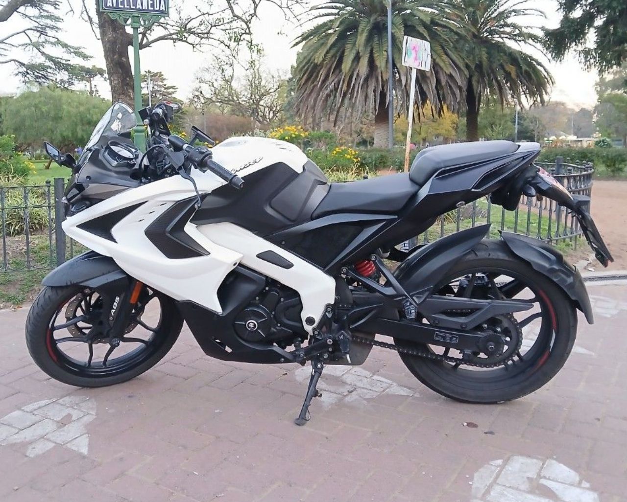 Bajaj Rouser Usada en Buenos Aires, deRuedas