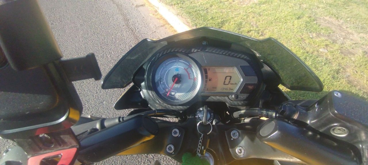 Bajaj Rouser Usada en Mendoza, deRuedas