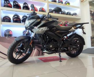 Bajaj Rouser Nueva en San Luis Financiado