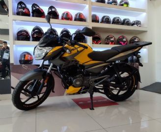 Bajaj Rouser Nueva en San Luis