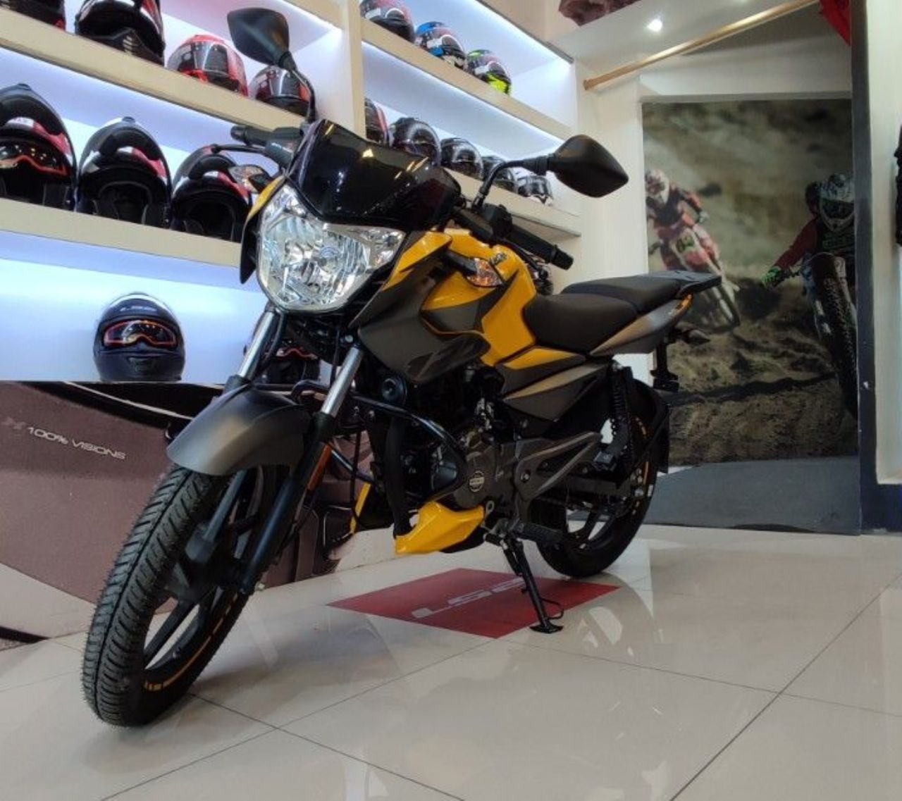 Bajaj Rouser Nueva en San Luis, deRuedas