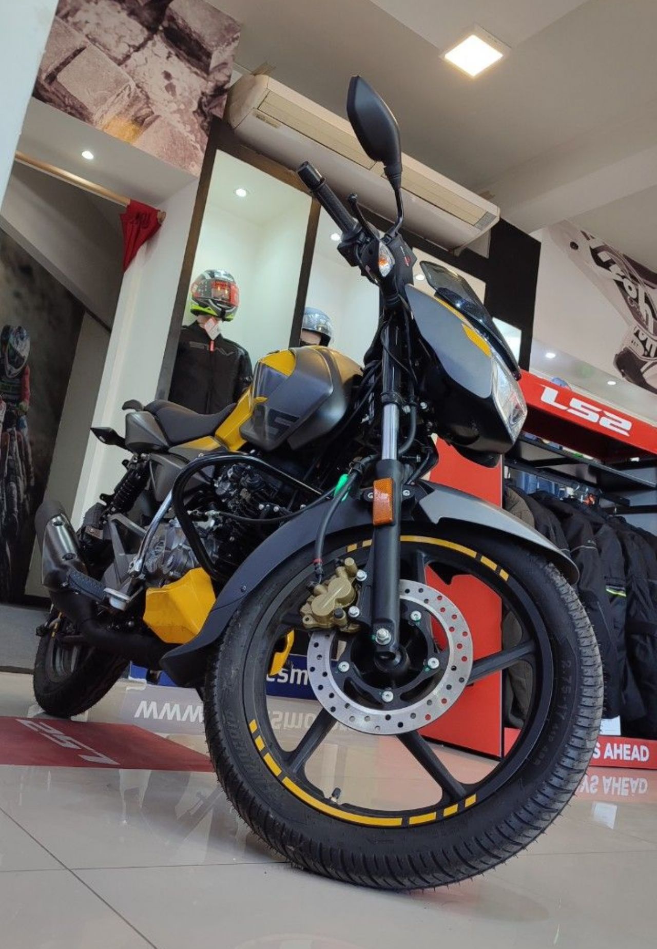 Bajaj Rouser Nueva en San Luis, deRuedas