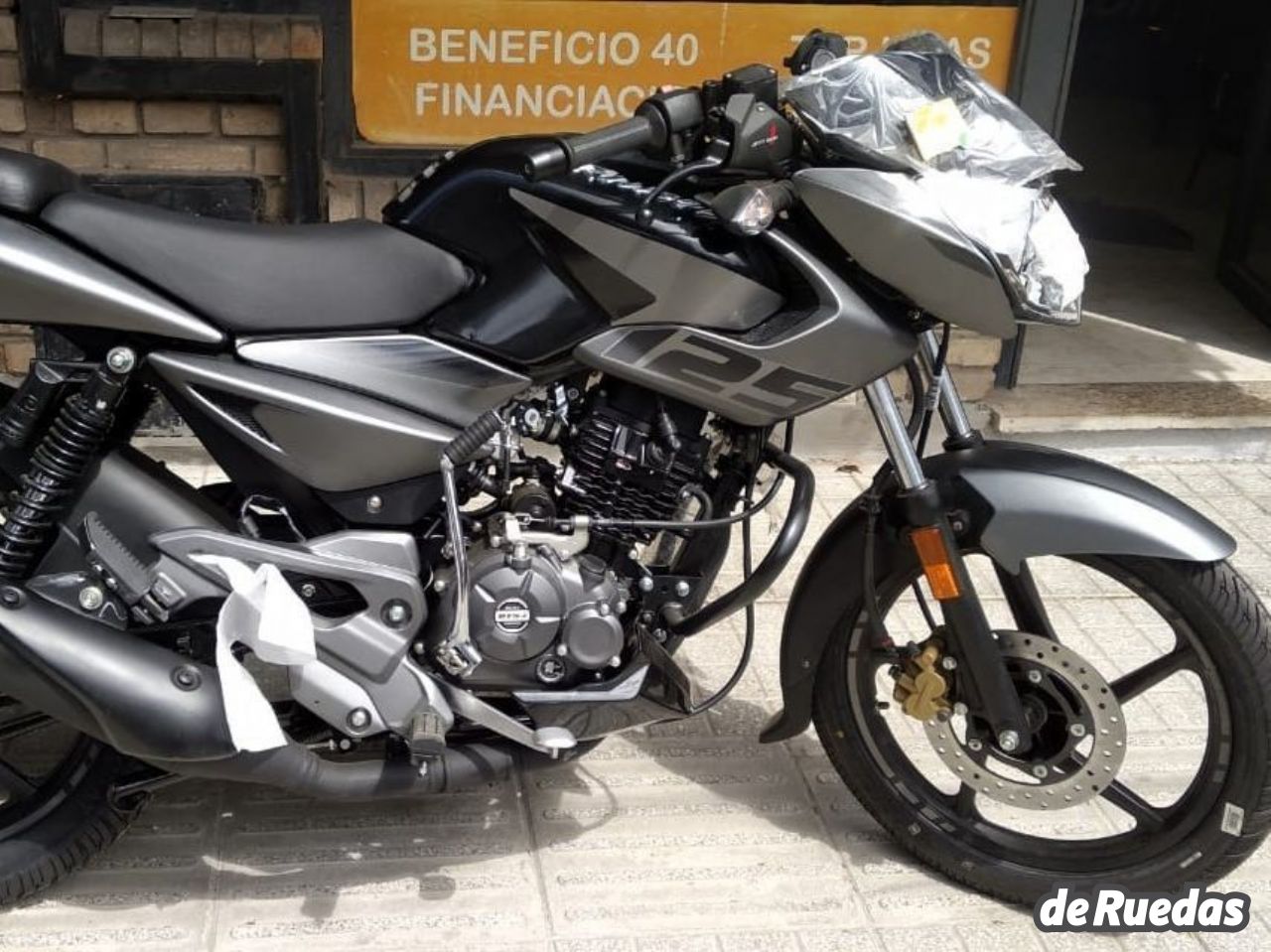 Bajaj Rouser Nueva en Mendoza, deRuedas