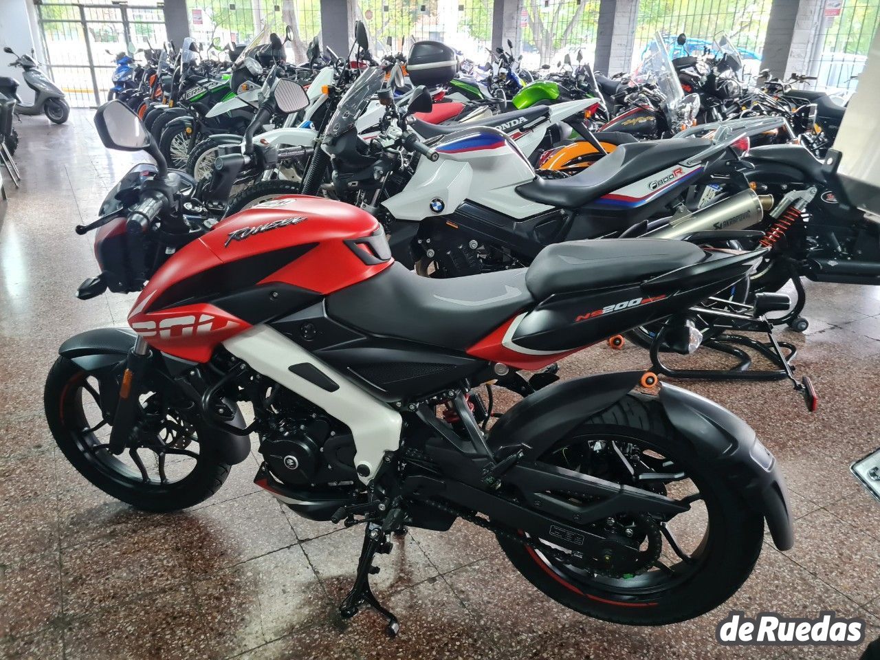 Bajaj Rouser Nueva en Mendoza, deRuedas