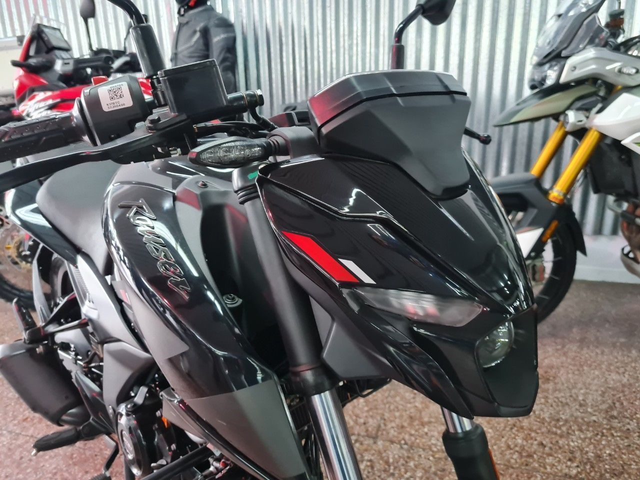 Bajaj Rouser Nueva en Mendoza, deRuedas