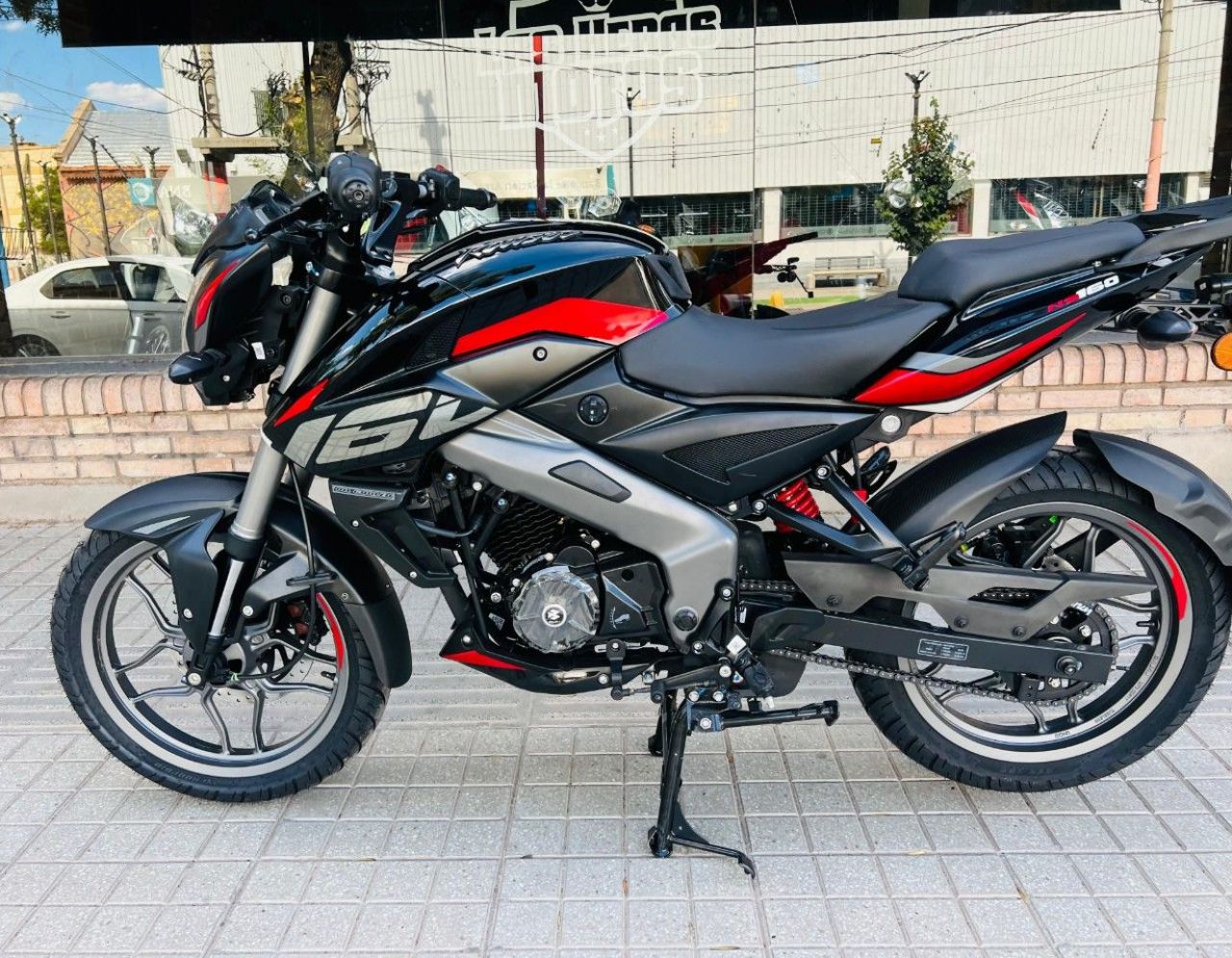 Bajaj Rouser Nueva en Mendoza, deRuedas