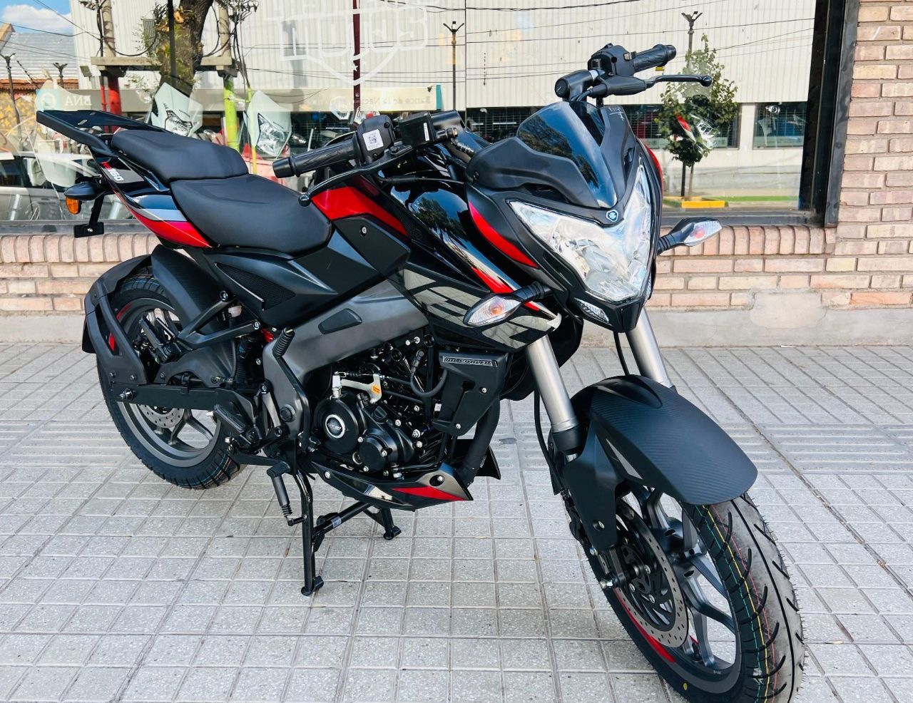 Bajaj Rouser Nueva en Mendoza, deRuedas