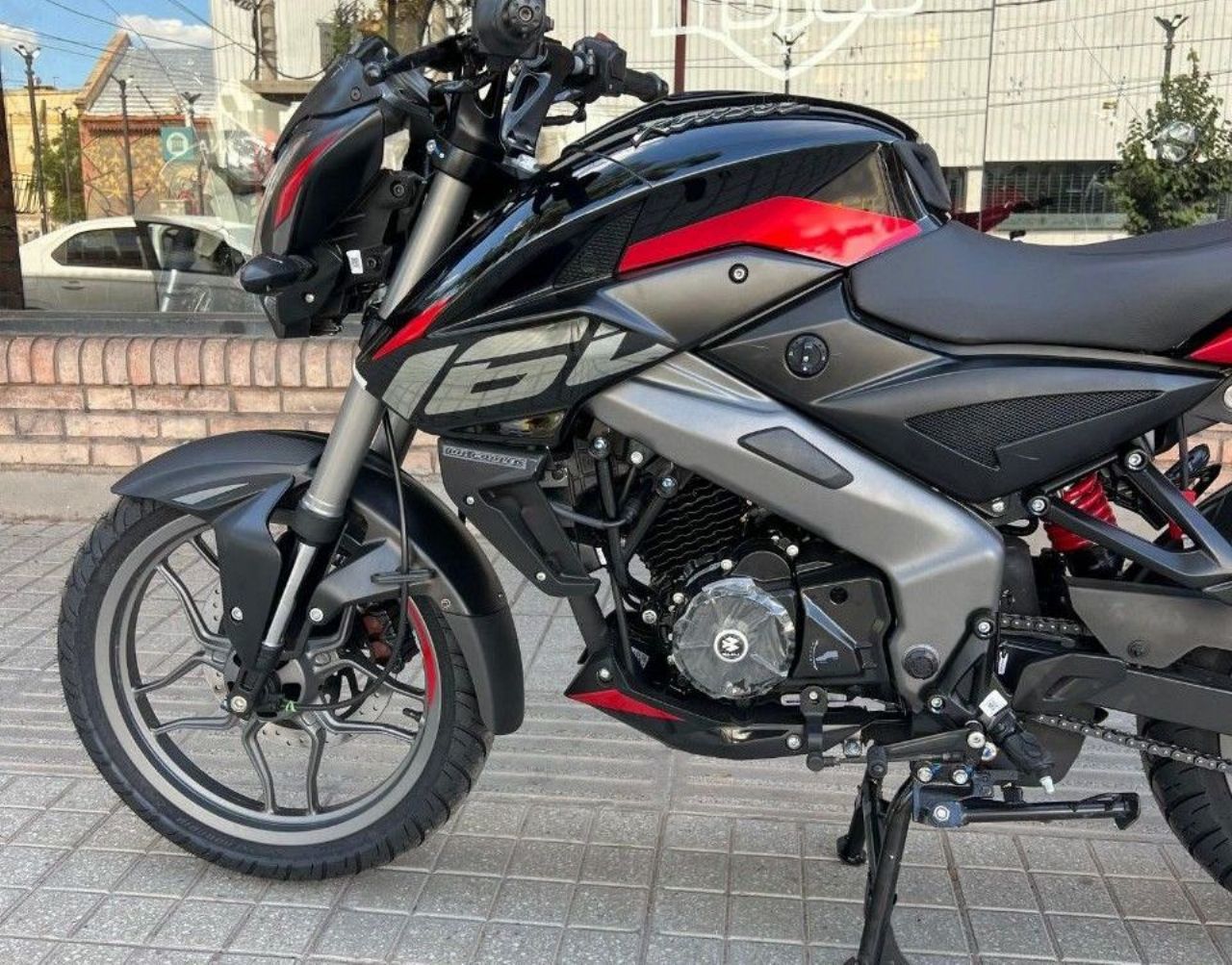 Bajaj Rouser Nueva en Mendoza, deRuedas