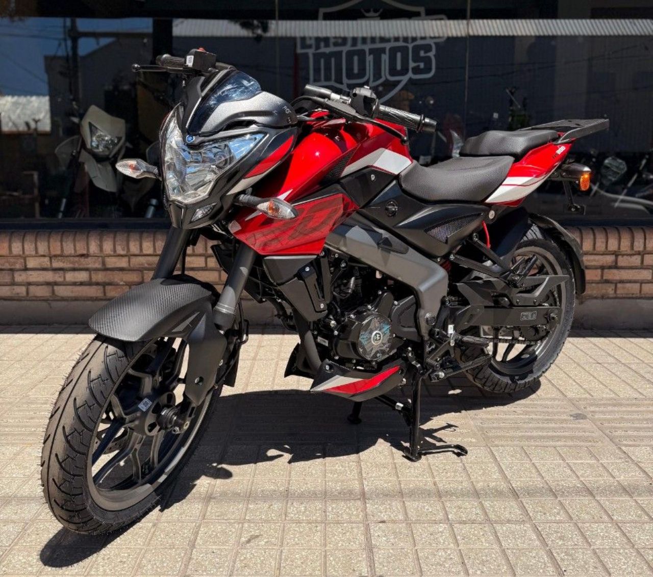 Bajaj Rouser Nueva en Mendoza, deRuedas