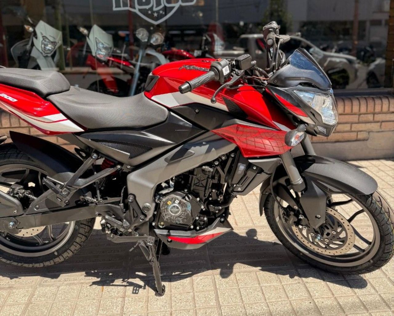 Bajaj Rouser Nueva en Mendoza, deRuedas