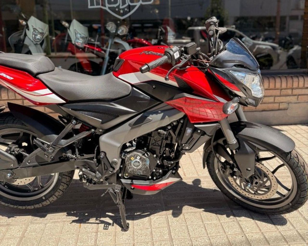 Bajaj Rouser Nueva en Mendoza, deRuedas
