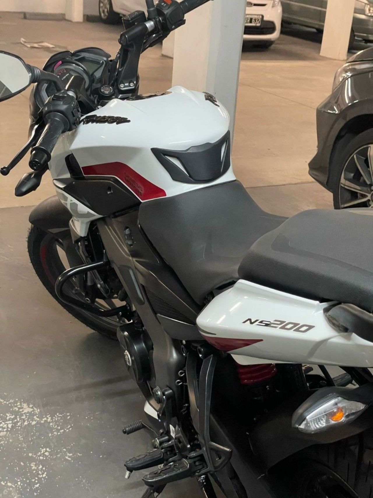 Bajaj Rouser Nueva en Córdoba, deRuedas