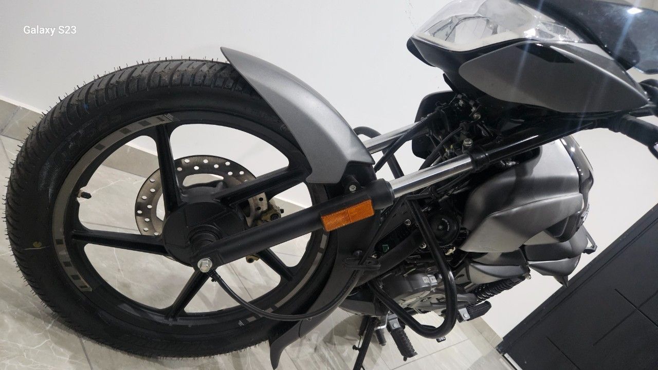 Bajaj Rouser Usada en Mendoza, deRuedas