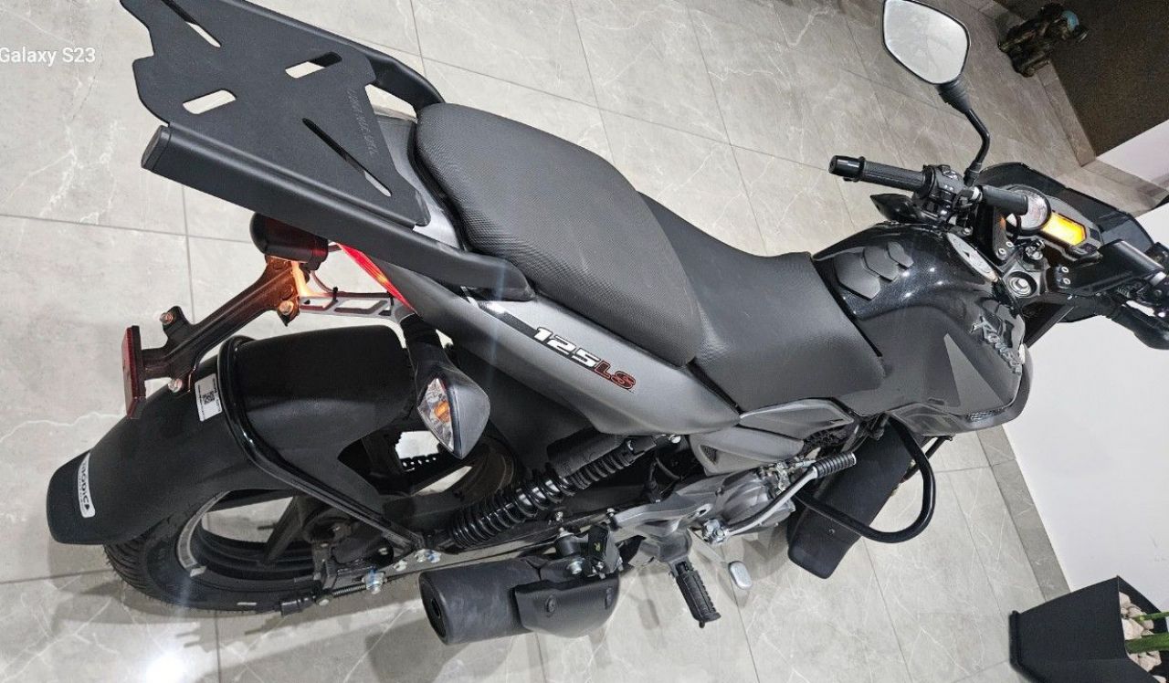 Bajaj Rouser Usada en Mendoza, deRuedas