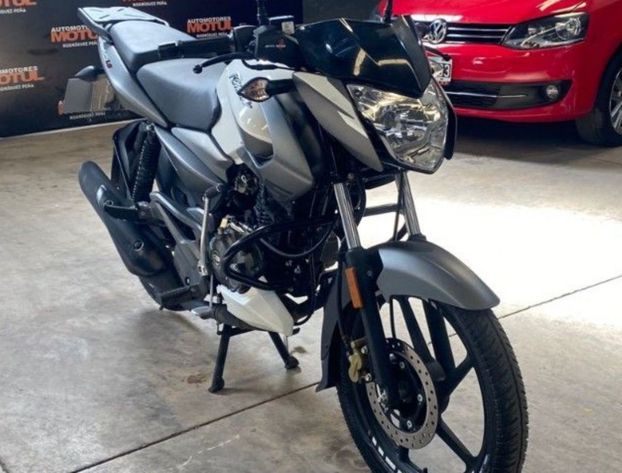 Bajaj Rouser Usada en Mendoza, deRuedas