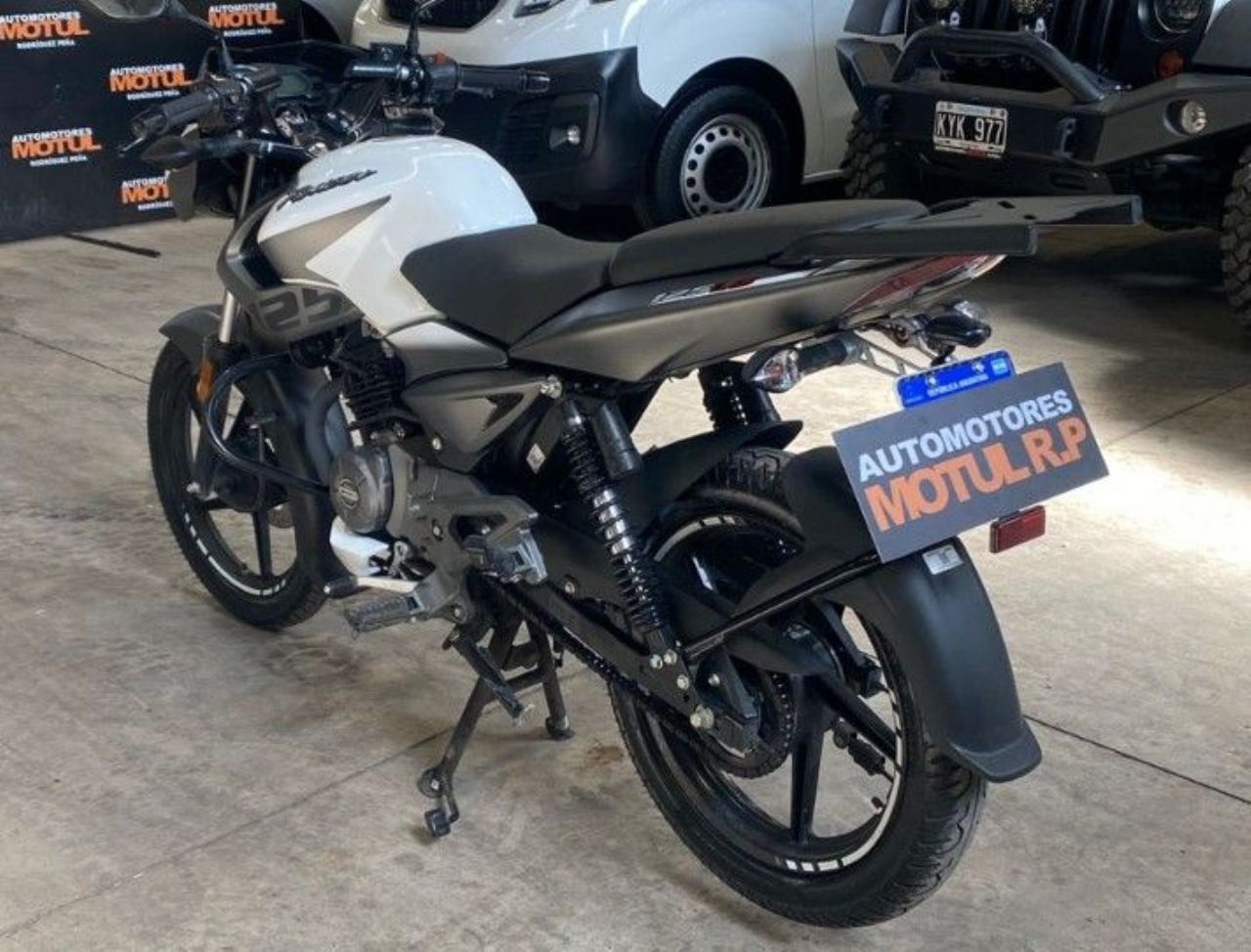Bajaj Rouser Usada en Mendoza, deRuedas