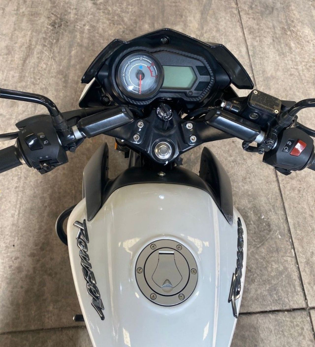 Bajaj Rouser Usada en Mendoza, deRuedas