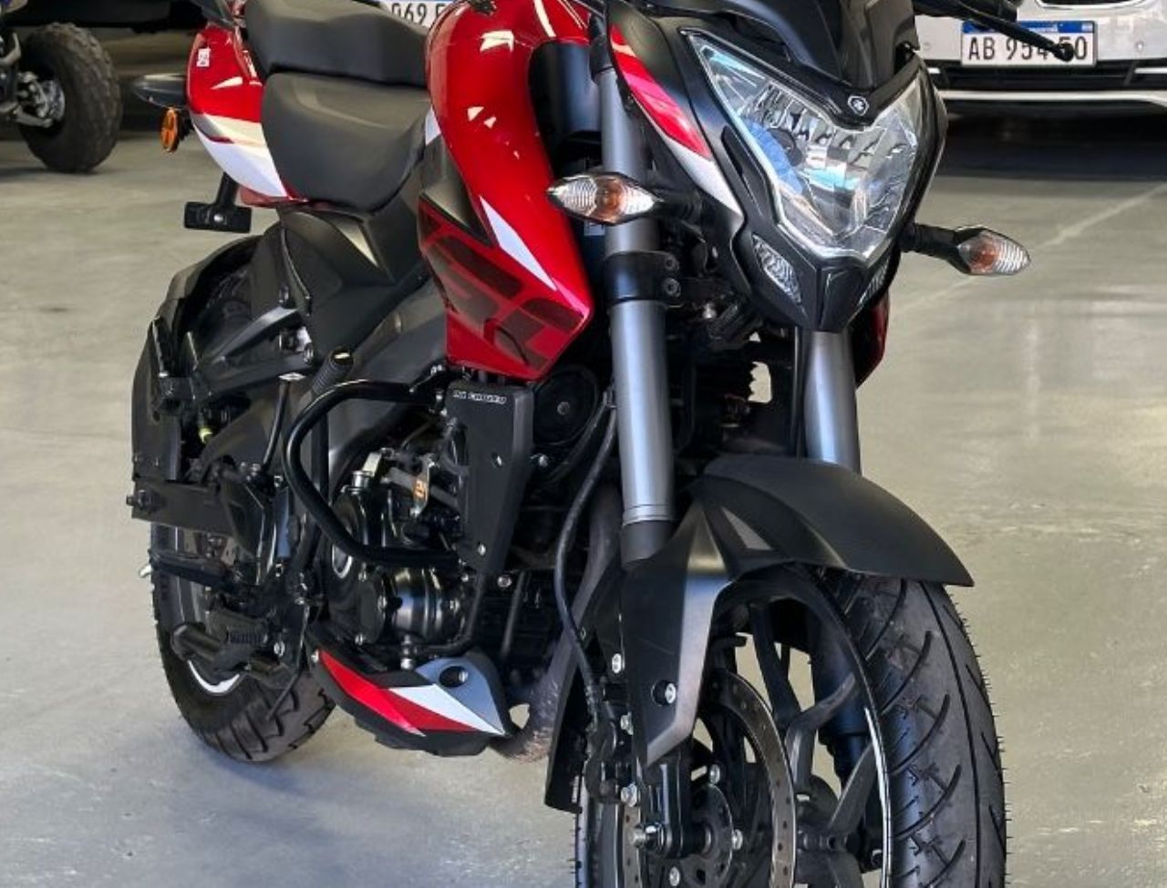 Bajaj Rouser Usada en Mendoza, deRuedas