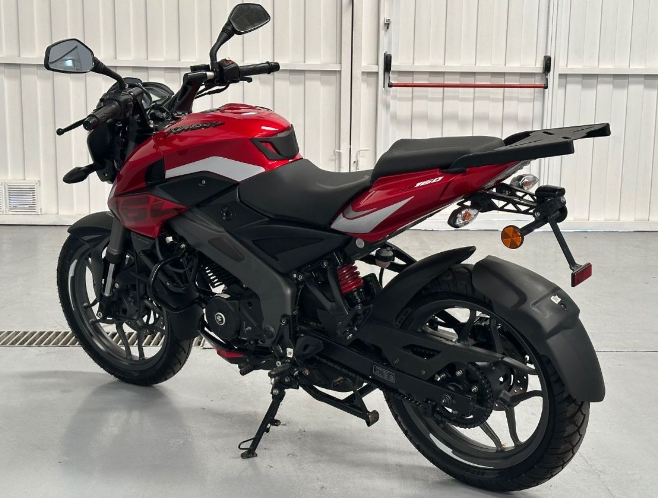 Bajaj Rouser Usada en Mendoza, deRuedas