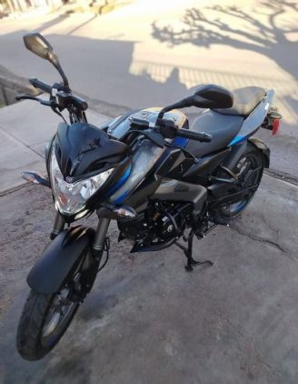Bajaj Rouser Usada en Mendoza