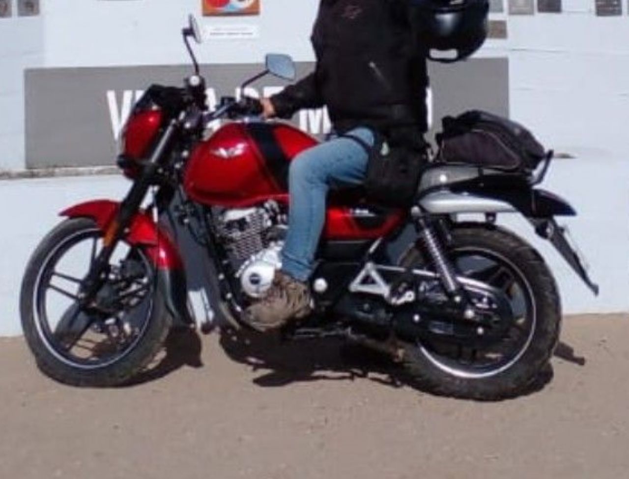 Bajaj V15 Usada en Mendoza, deRuedas