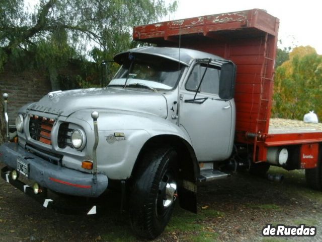 Bedford Camion Usado en Mendoza, deRuedas