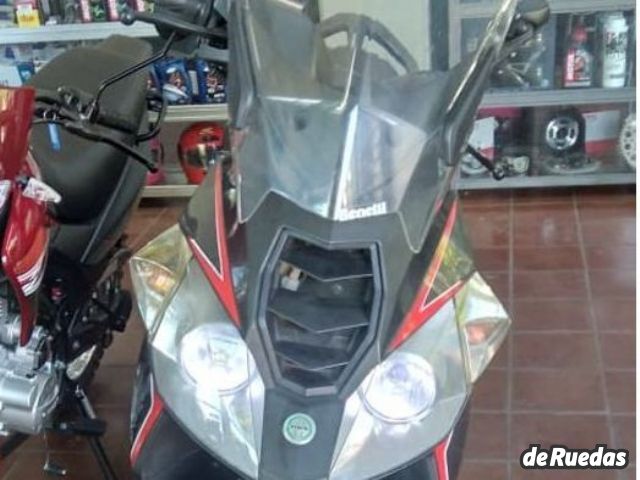 Benelli Caffenero Usada en San Juan, deRuedas