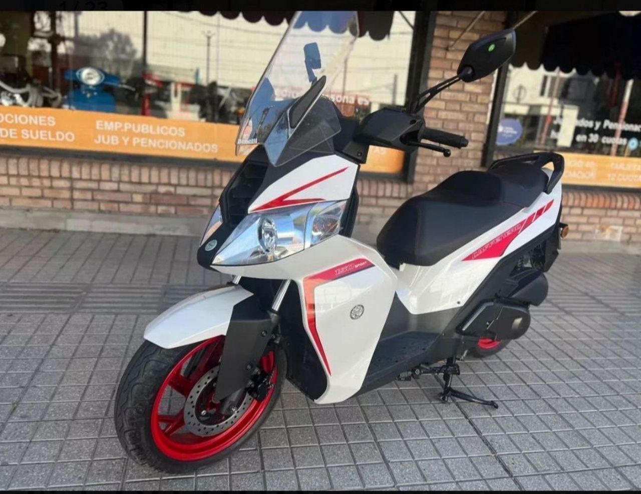 Benelli Caffenero Usada en Mendoza, deRuedas