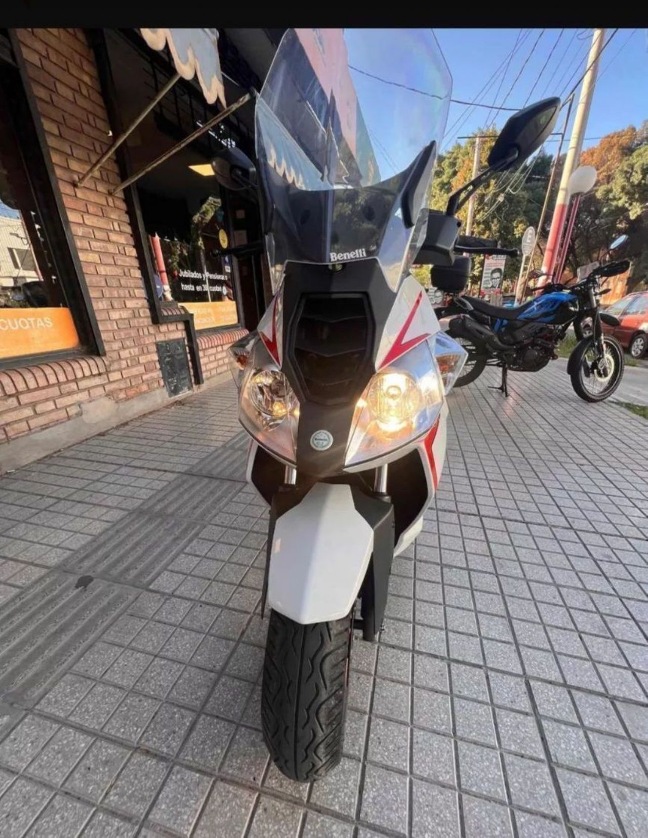 Benelli Caffenero Usada en Mendoza, deRuedas