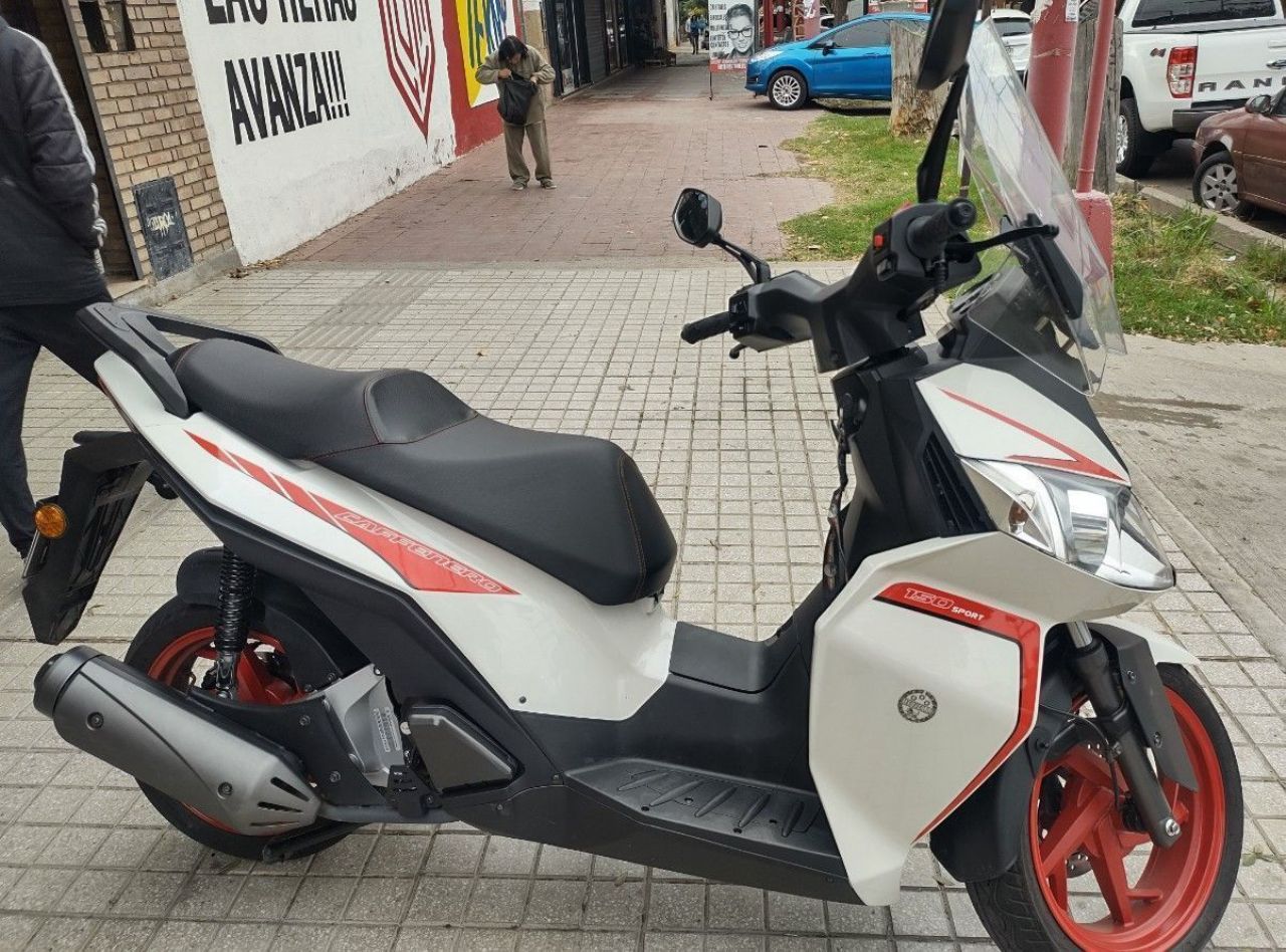 Benelli Caffenero Usada en Mendoza, deRuedas