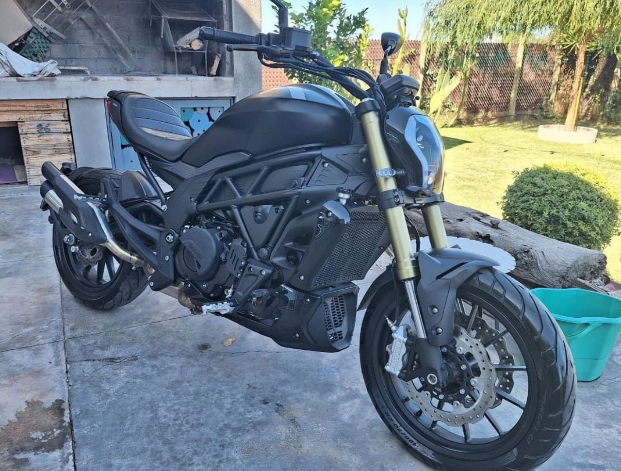 Benelli Cruiser Usada en San Juan, deRuedas