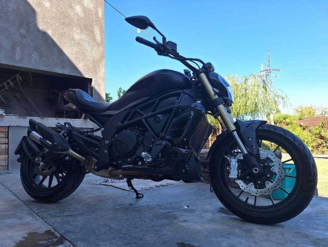 Benelli Cruiser Usada en San Juan, deRuedas