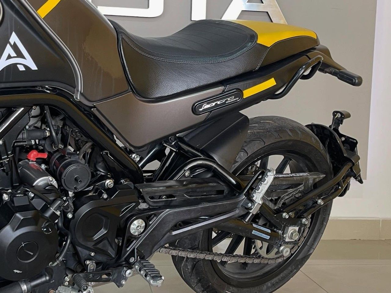 Benelli Leoncino Usada en San Juan, deRuedas
