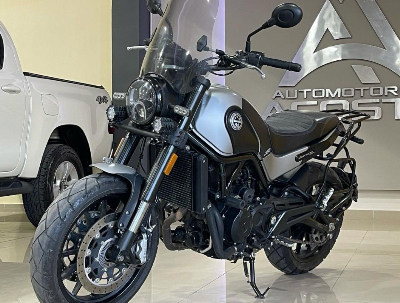 Benelli Leoncino Usada en San Juan, deRuedas