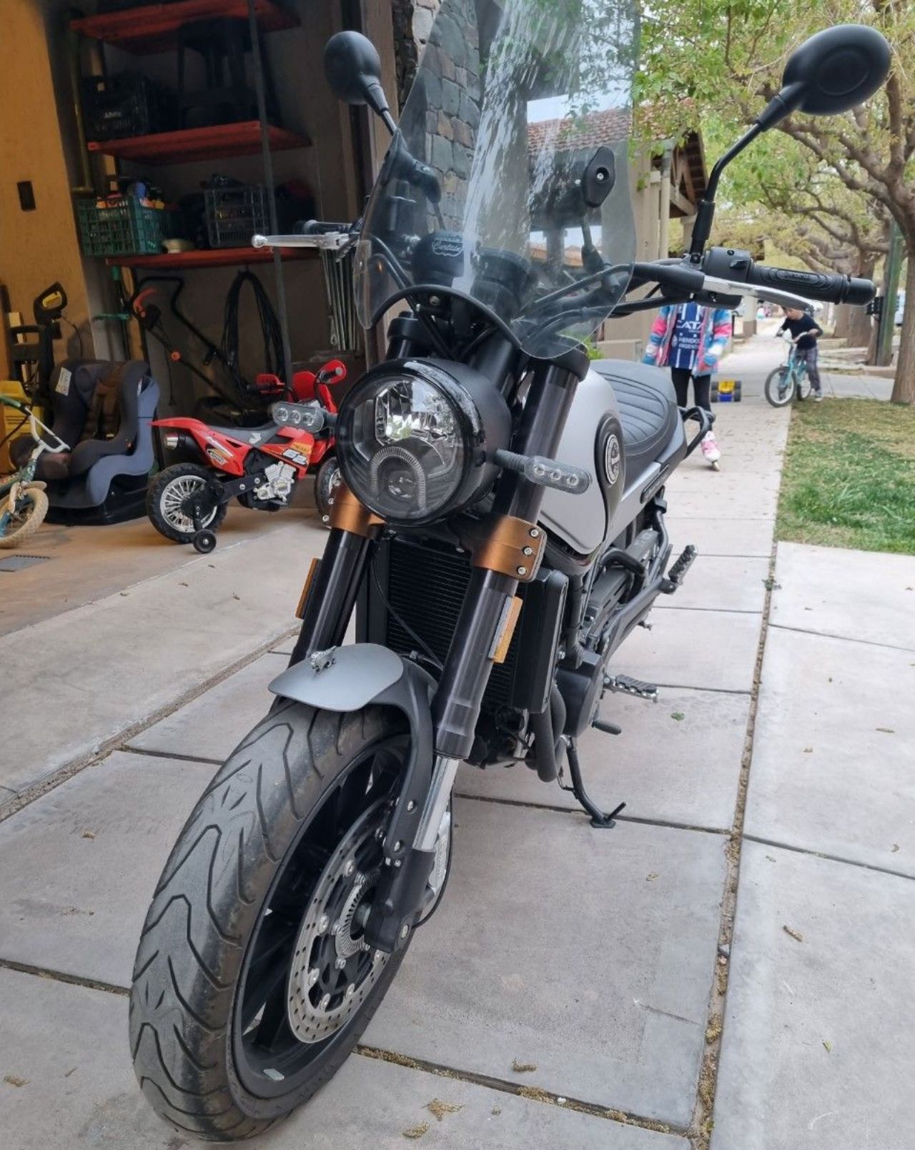 Benelli Leoncino Usada en Mendoza, deRuedas