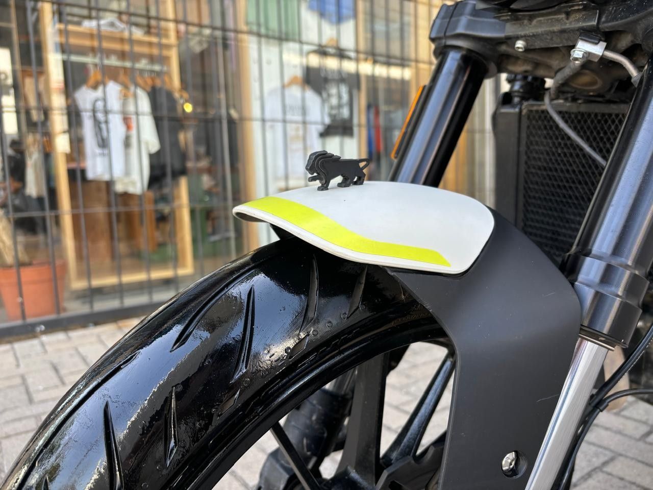 Benelli Leoncino Usada en Córdoba, deRuedas